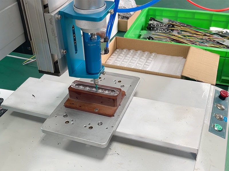 Meaisín Gluing Uathoibríoch